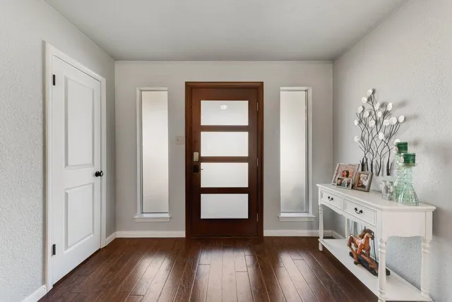 $574,900 | 2923 Southridge Drive, Grapevine, TX 76051