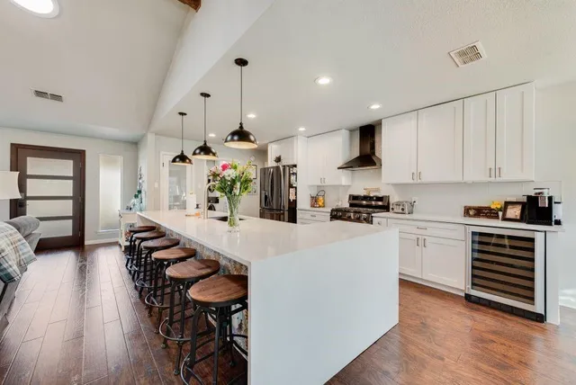 $574,900 | 2923 Southridge Drive, Grapevine, TX 76051