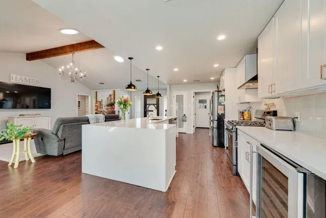 $574,900 | 2923 Southridge Drive, Grapevine, TX 76051