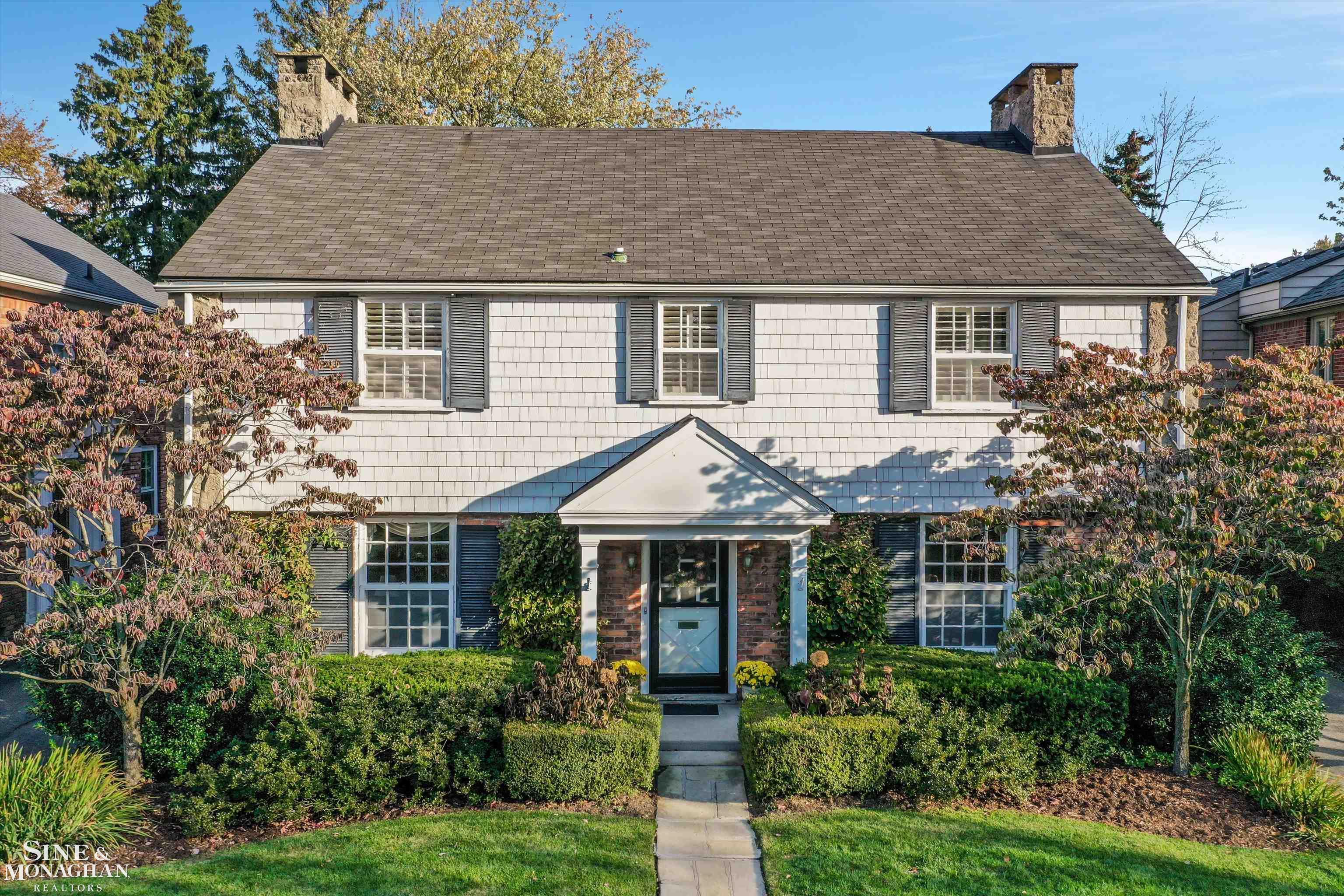 274 Lewiston Road Grosse Pointe Farms, MI 48236 - Photo 1 of 55