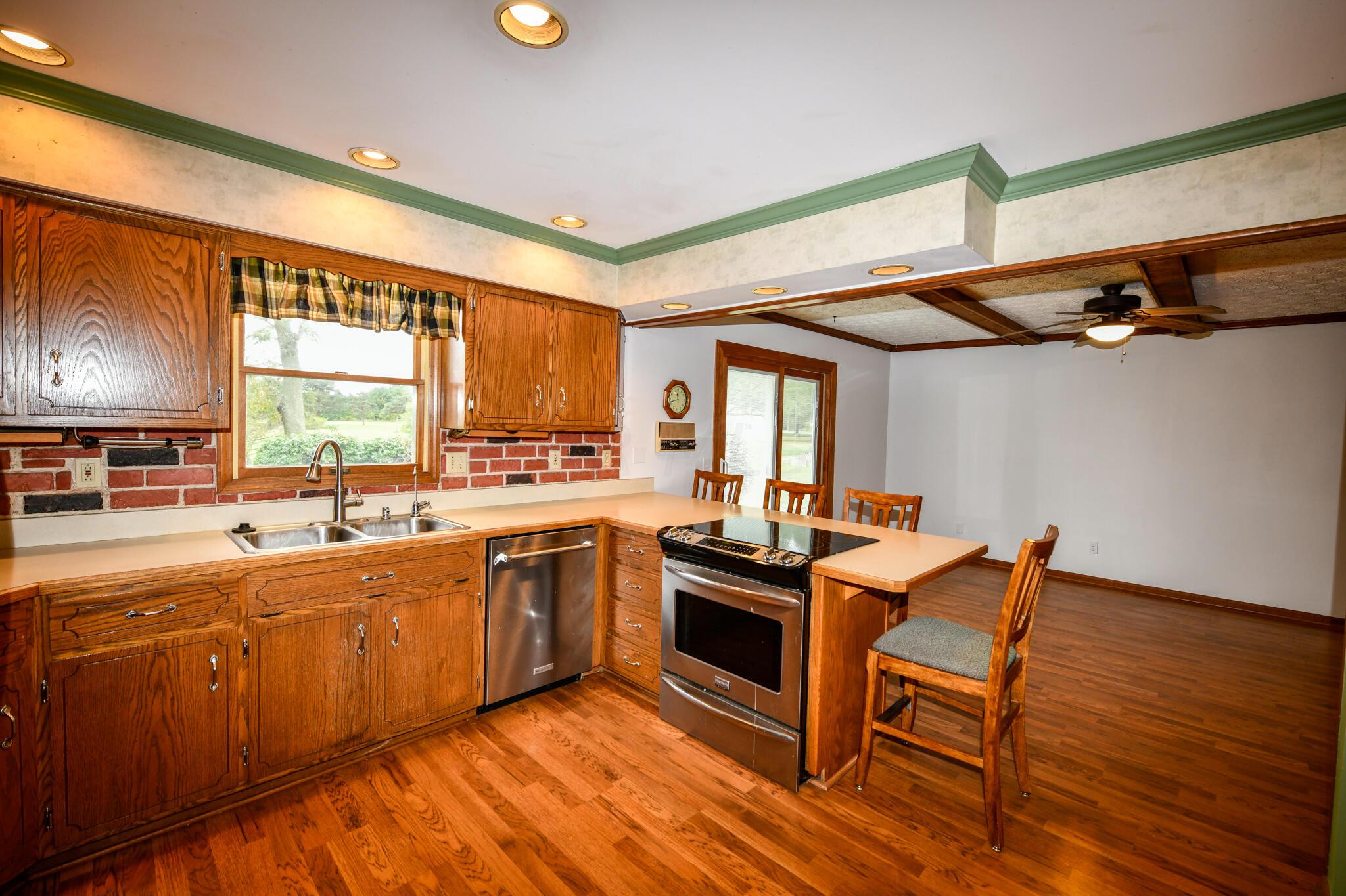 15743 Hagenderfer Road Plain City, OH 43064 - Photo 22 of 49 SS Dishwasher and Oven/Cooktop