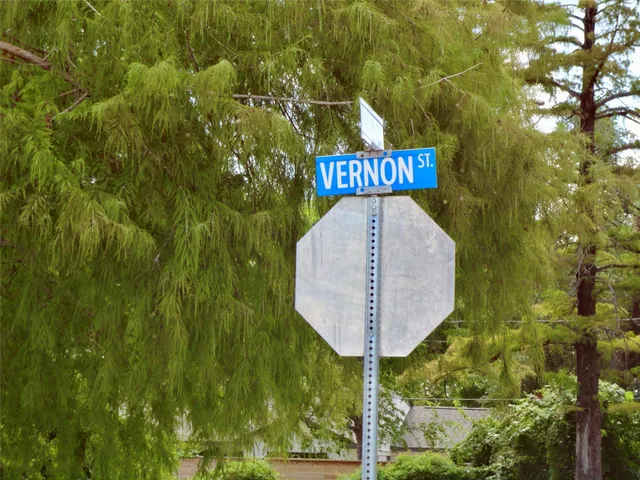 a view of a sign of a park