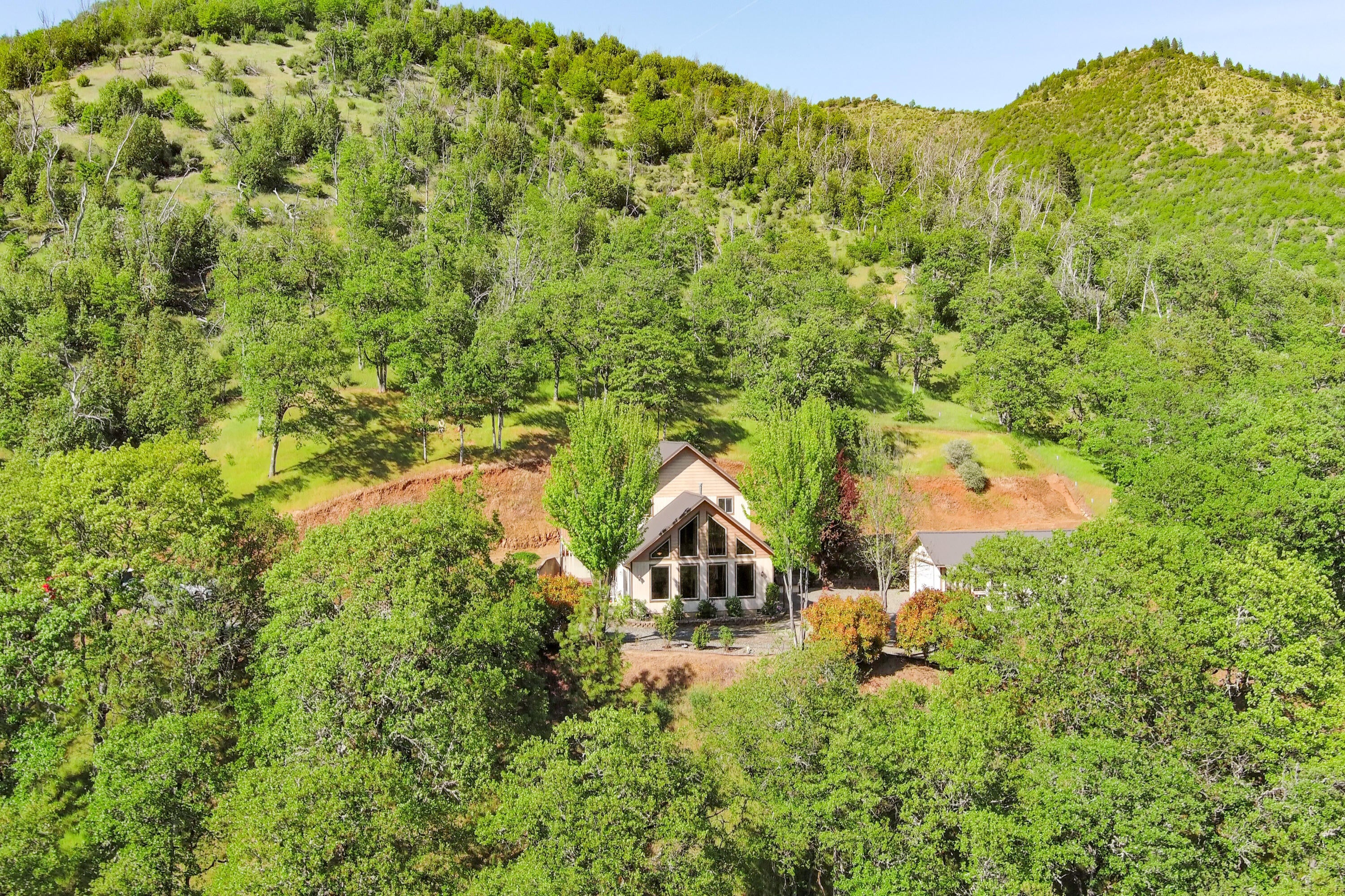 Surrounded by 6.60 Acres