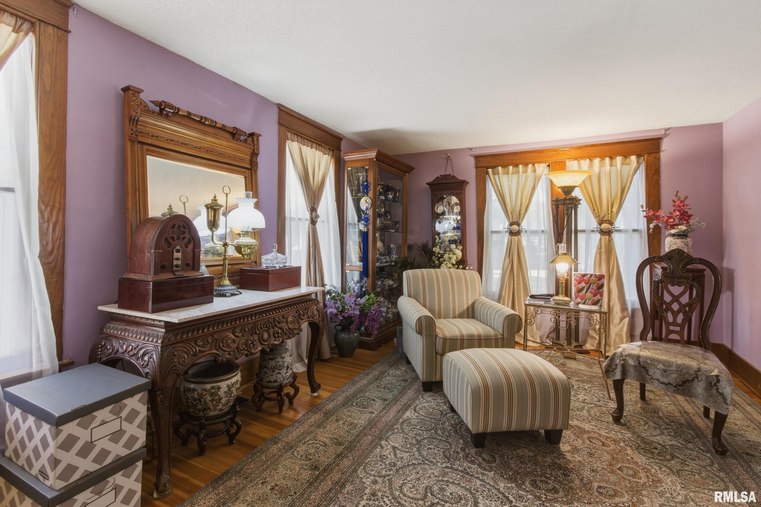 629 South Randolph Street Macomb, IL 61455 - Photo 2 of 46