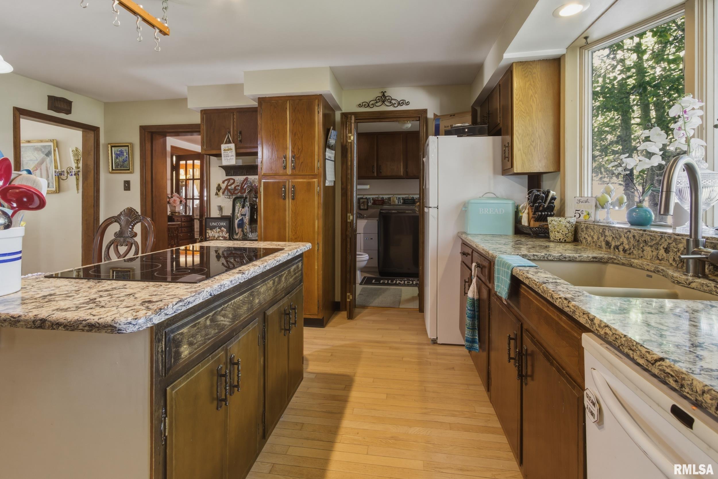 629 South Randolph Street Macomb, IL 61455 - Photo 9 of 46