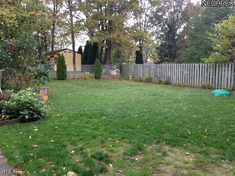 447 Abbyshire Road Green, OH 44319 - Photo 5 of 24 Gallery Image 5