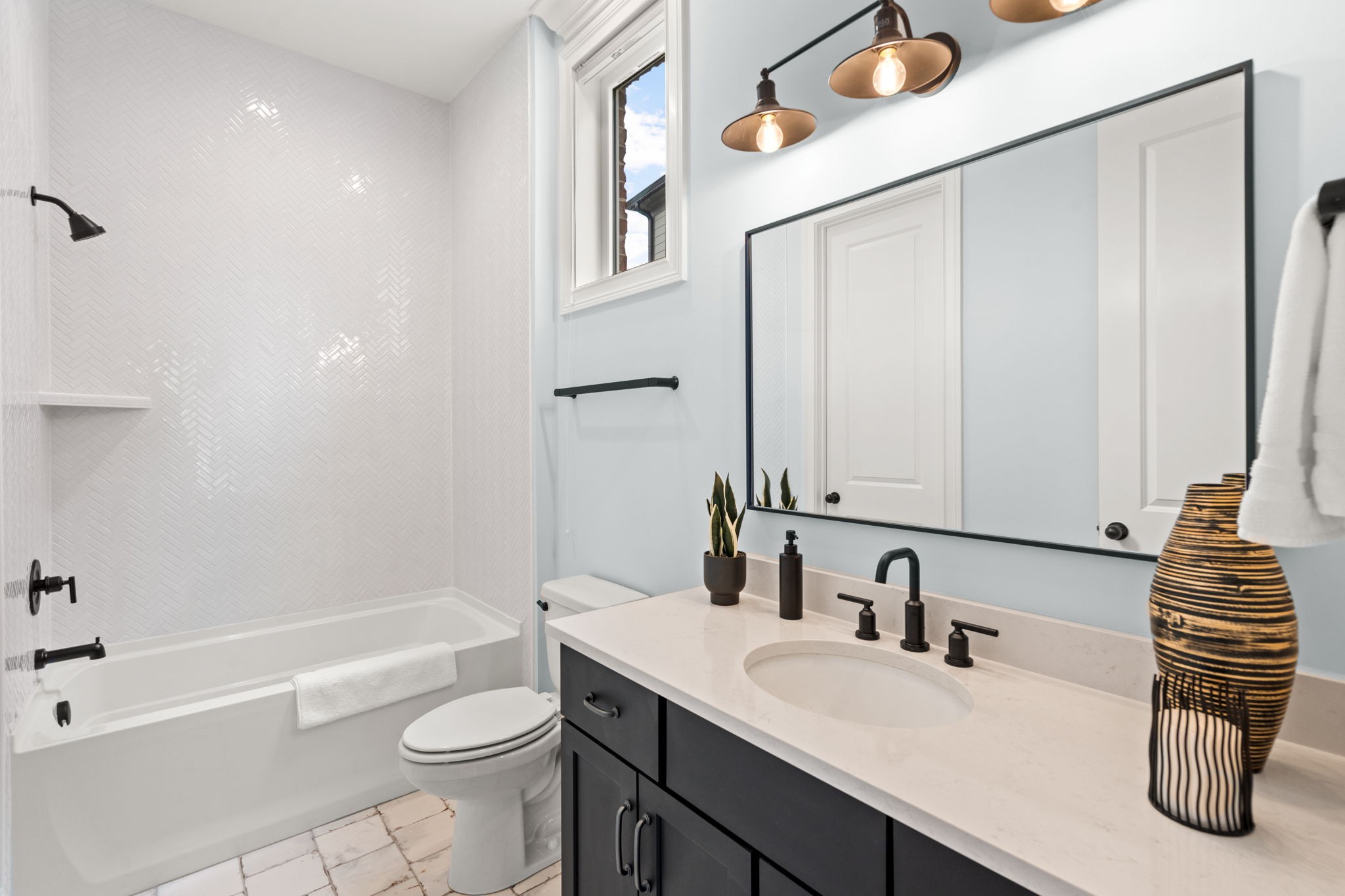 3085 Conar Street Franklin, TN 37064 - Photo 11 of 55 a bathroom with a sink a toilet and bathtub
