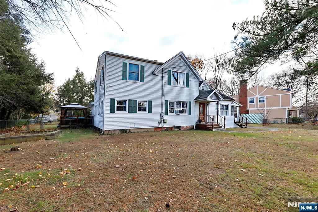 300 Spring Valley Road Paramus, NJ 07652 - Photo 5 of 48