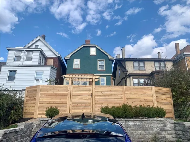 $2,500 | 1245 Wisconsin Avenue, Pittsburgh, PA 15216