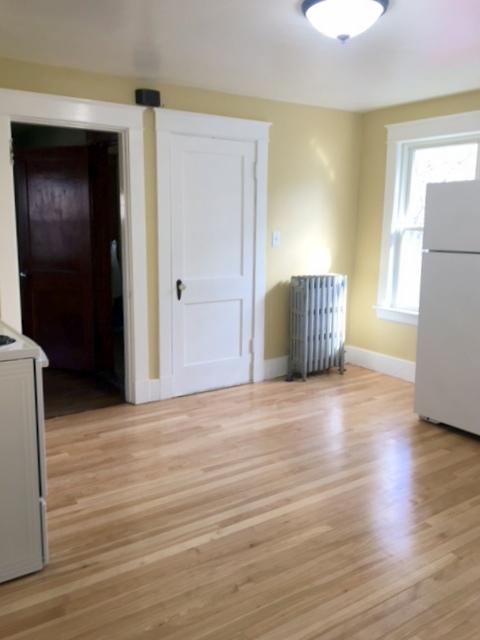 100 Augusta Road Winslow, ME 04901 - Photo 13 of 31 Kitchen, Apt 2