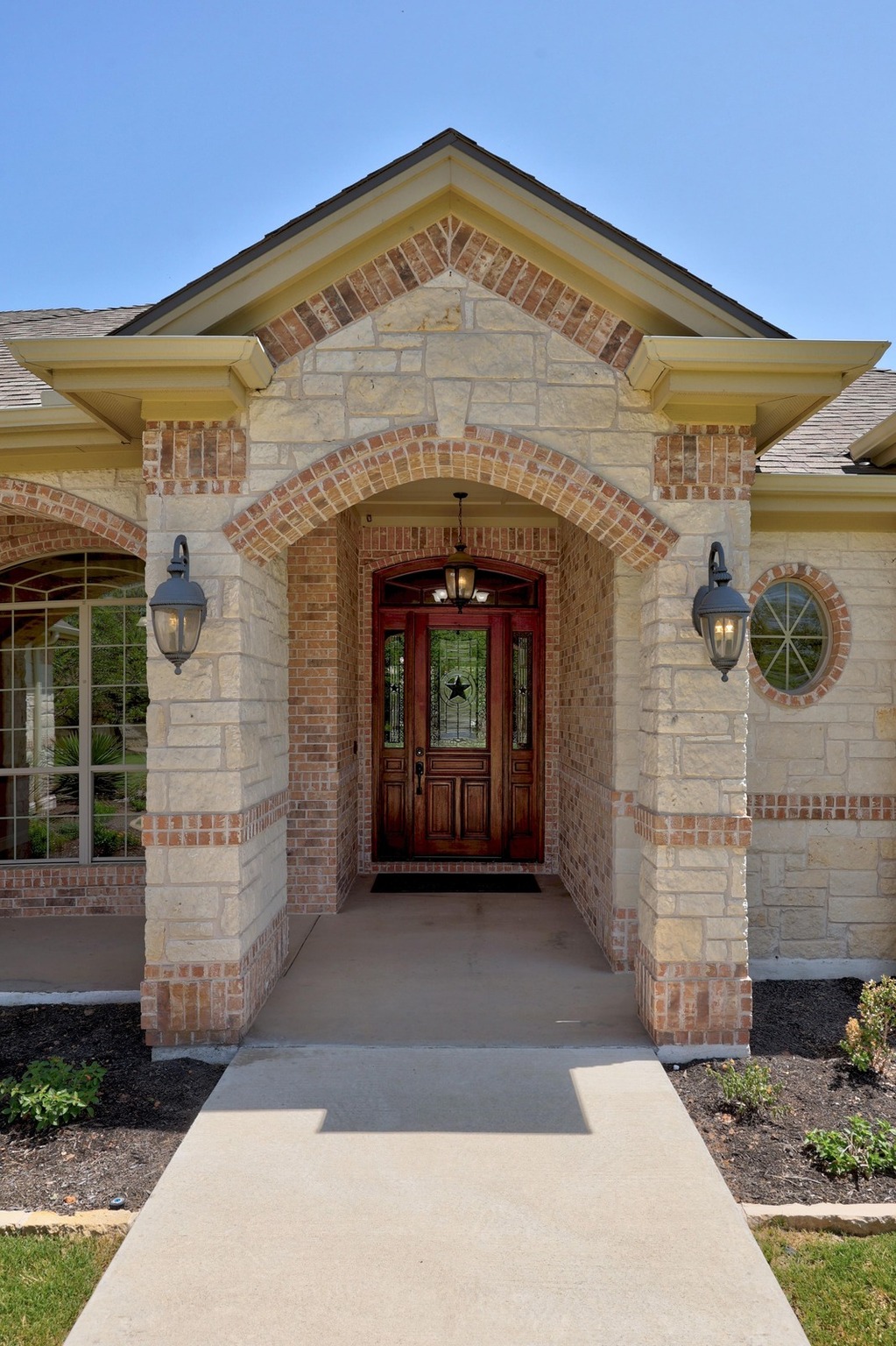 112 Shady Elm Georgetown, TX 78633 - Photo 3 of 31