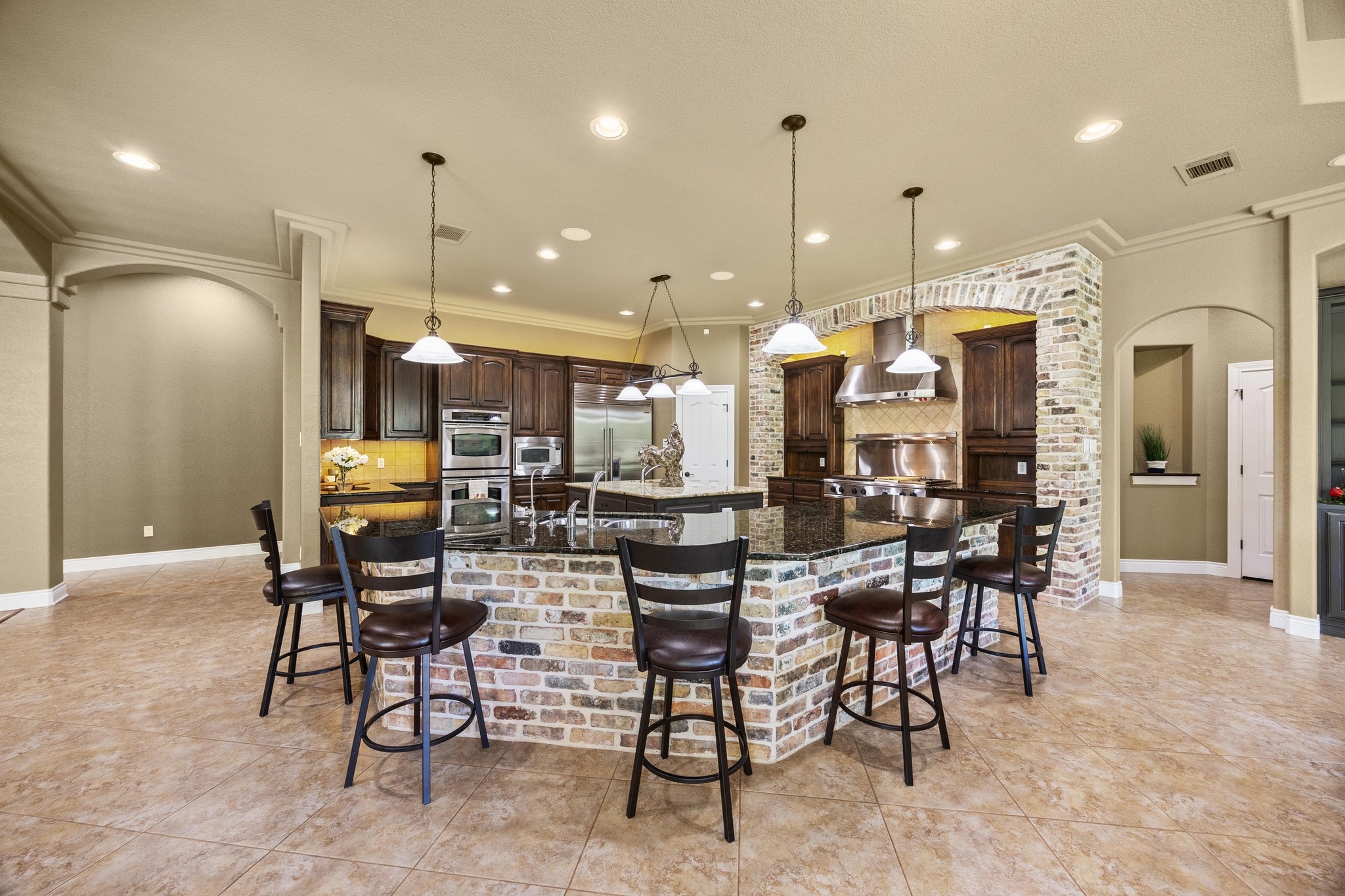 112 Shady Elm Georgetown, TX 78633 - Photo 8 of 31 a view of a dining area with furniture