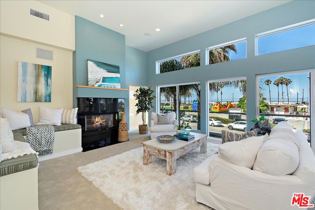 6726 Esplanade Playa del Rey, CA 90293 - Photo 7 of 39
