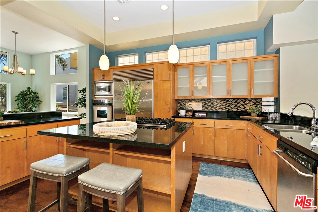 6726 Esplanade Playa del Rey, CA 90293 - Photo 10 of 39