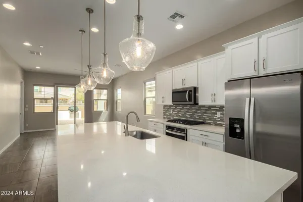 $2,900 | 2082 East Lantana Drive, Chandler, AZ 85286