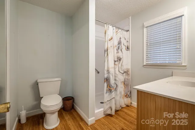 $399,900 | 2196 Uphill Lane, Lenoir, NC 28645