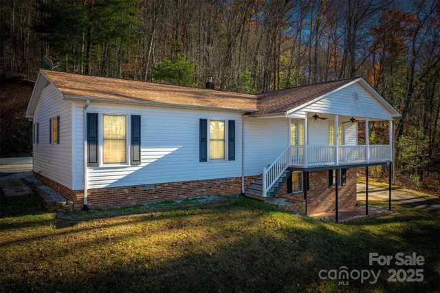 $399,900 | 2196 Uphill Lane, Lenoir, NC 28645