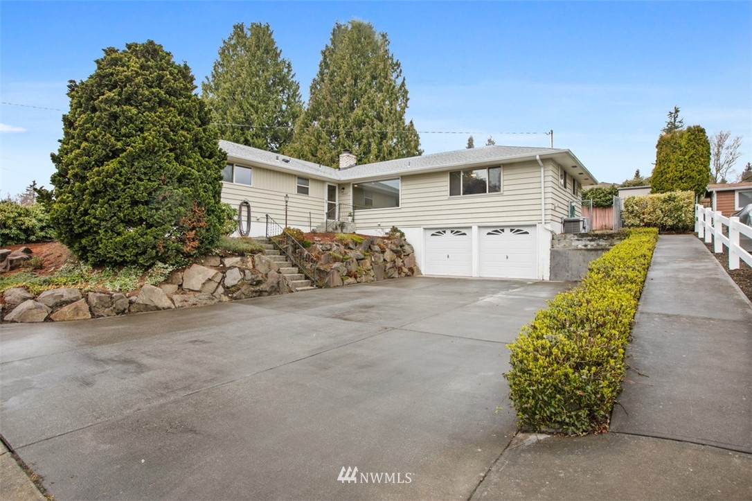 10602 Northeast 194th Street Bothell, WA 98011 - Photo 1 of 26 Gallery Image 1