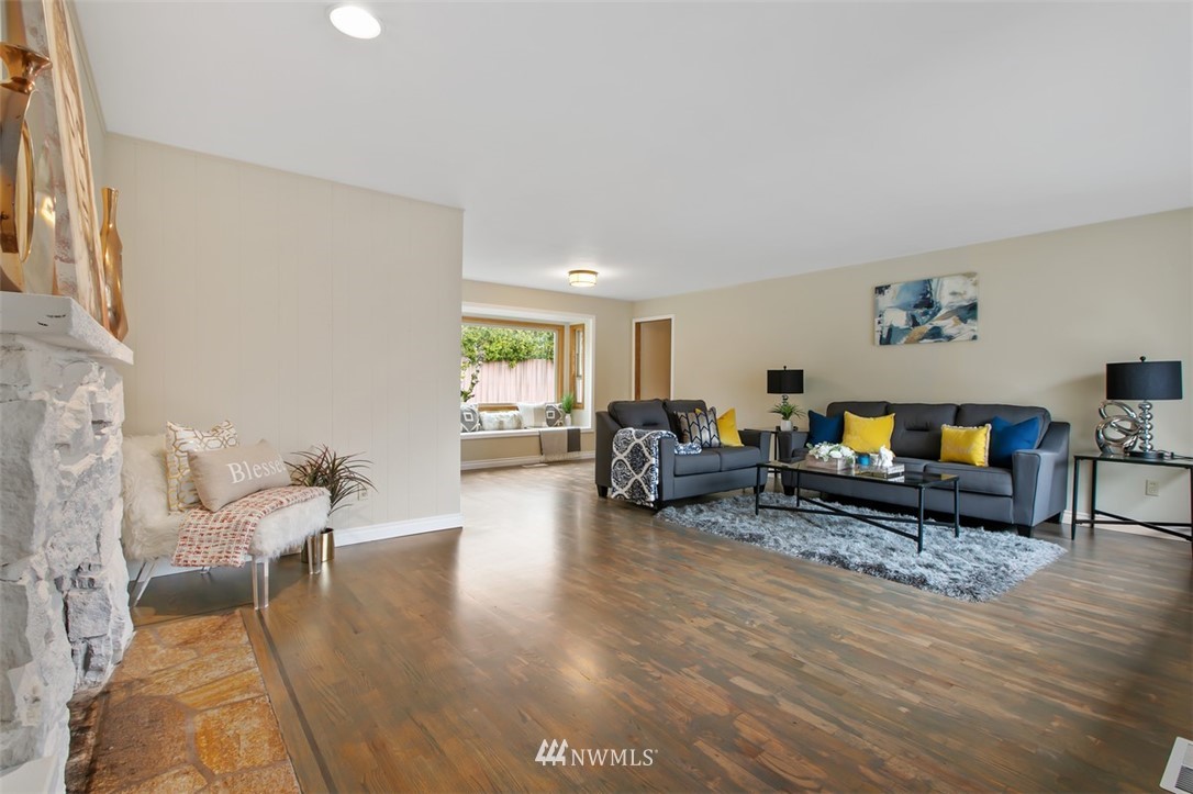 10602 Northeast 194th Street Bothell, WA 98011 - Photo 2 of 26 Gallery Image 2