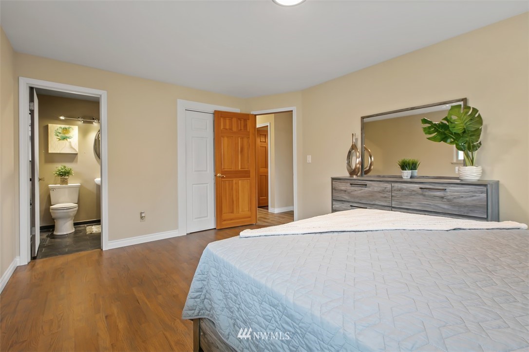 10602 Northeast 194th Street Bothell, WA 98011 - Photo 18 of 26 Gallery Image 18