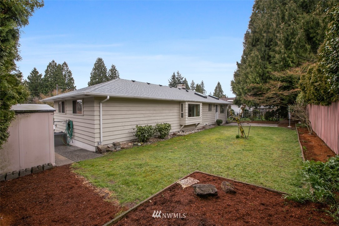 10602 Northeast 194th Street Bothell, WA 98011 - Photo 22 of 26 Gallery Image 22