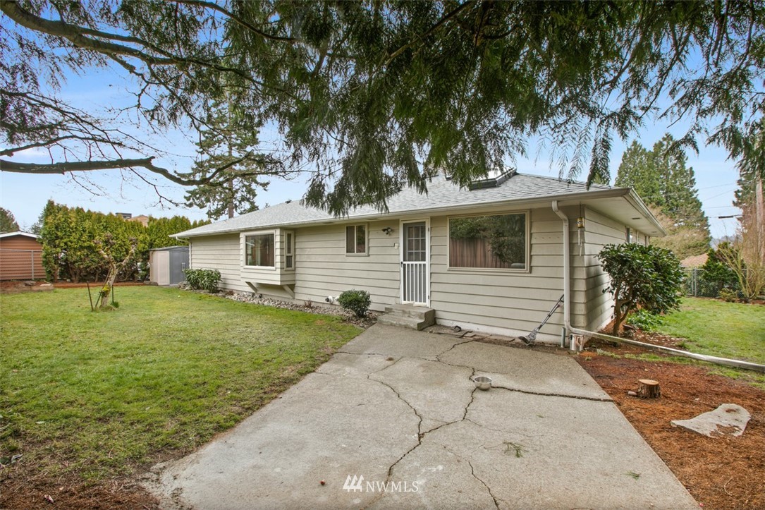 10602 Northeast 194th Street Bothell, WA 98011 - Photo 24 of 26 Gallery Image 24