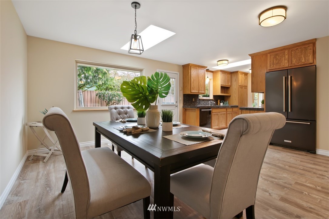 10602 Northeast 194th Street Bothell, WA 98011 - Photo 10 of 26 Gallery Image 10