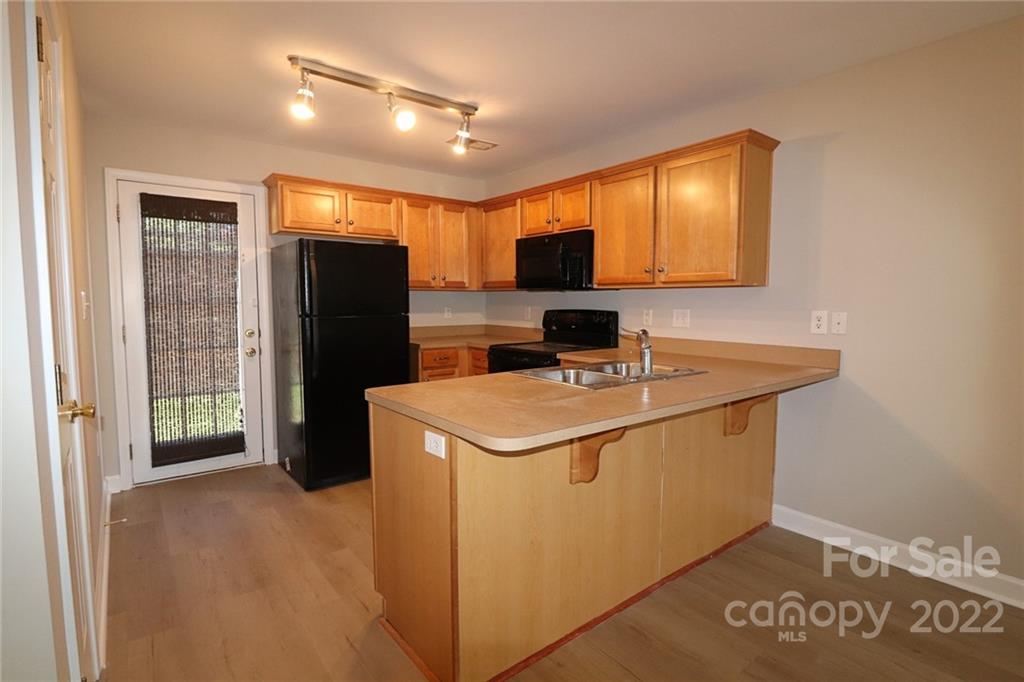 745 Waterfall Way Clover, SC 29710 - Photo 3 of 14 Gallery Image 3