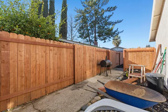 $405,000 | 1542 Granada Way, Yuba City, CA 95993