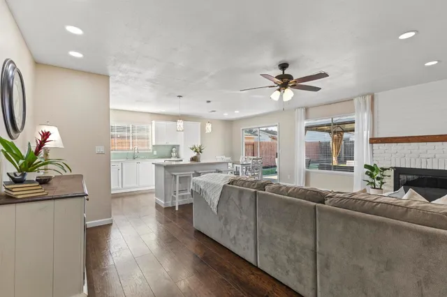 $405,000 | 1542 Granada Way, Yuba City, CA 95993