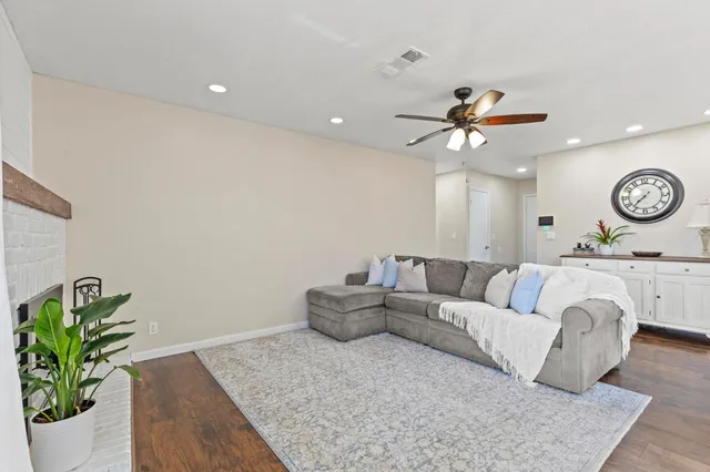 $405,000 | 1542 Granada Way, Yuba City, CA 95993