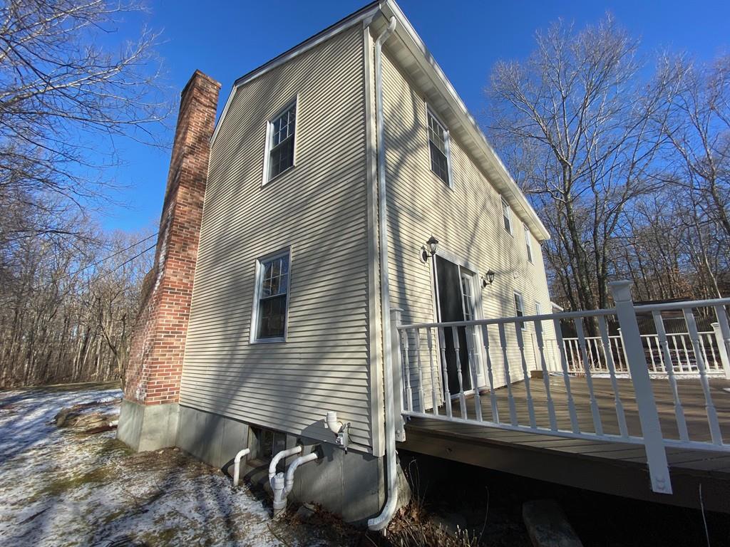 72 Old Douglas Road Webster, MA 01570 - Photo 3 of 25 Gallery Image 3