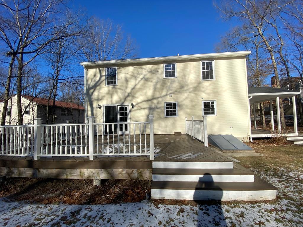 72 Old Douglas Road Webster, MA 01570 - Photo 4 of 25 Gallery Image 4