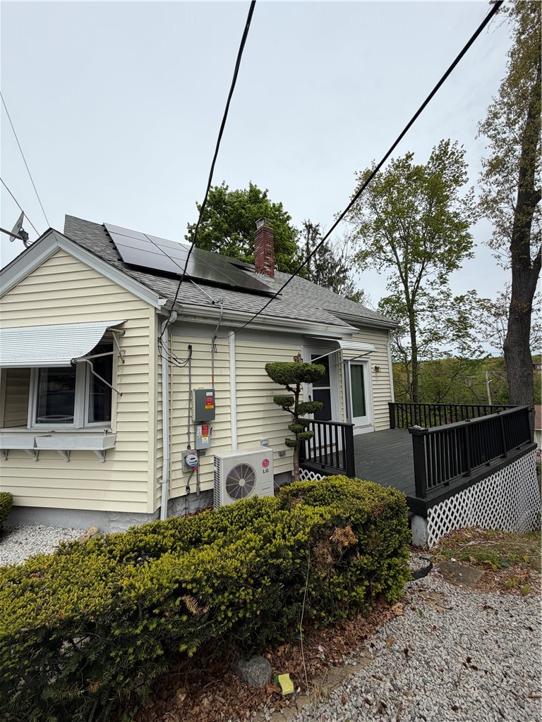 32 Cottage Street Johnston, RI 02919 - Photo 2 of 22