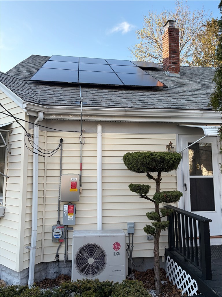 32 Cottage Street Johnston, RI 02919 - Photo 3 of 22