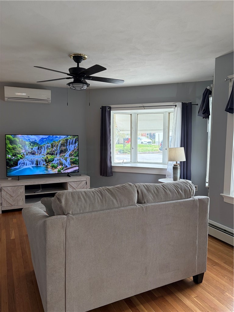 32 Cottage Street Johnston, RI 02919 - Photo 6 of 23