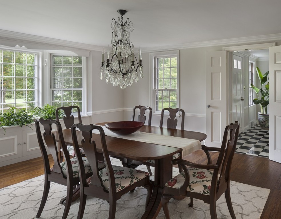 68 Barnes Hill Road Concord, MA 01742 - Photo 8 of 23 Gallery Image 8