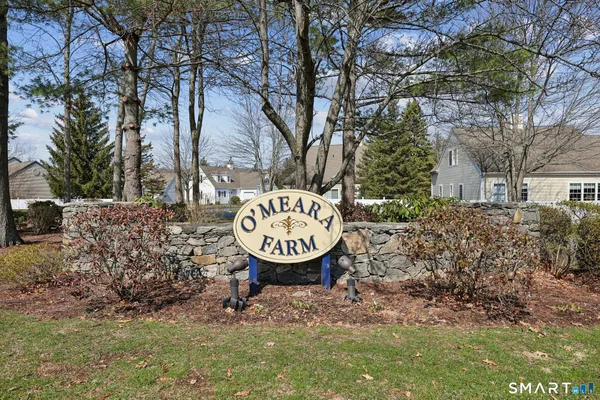 $480,000 | 1 Magnolia Circle, Unit 1, Farmington, CT 06032