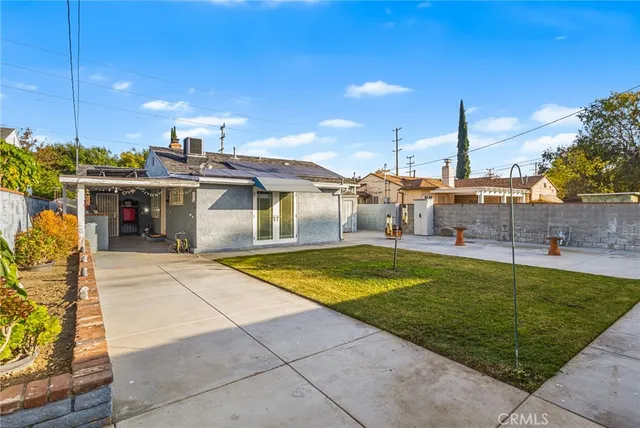 $949,000 | 1817 North Hollywood Way, Burbank, CA 91505