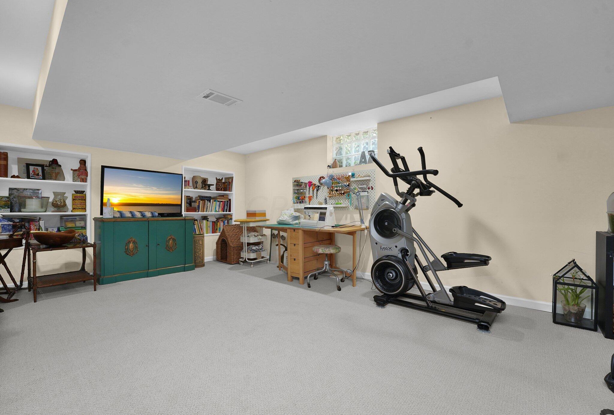 2500 Henthorn Road Upper Arlington, OH 43221 - Photo 39 of 55 Rec Room