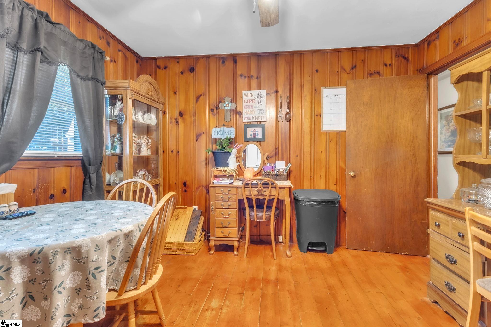 158 Lee Carey Road Laurens, SC 29360 - Photo 12 of 25