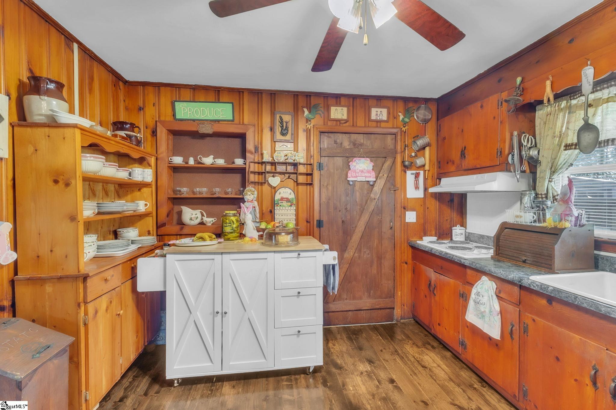 158 Lee Carey Road Laurens, SC 29360 - Photo 13 of 25