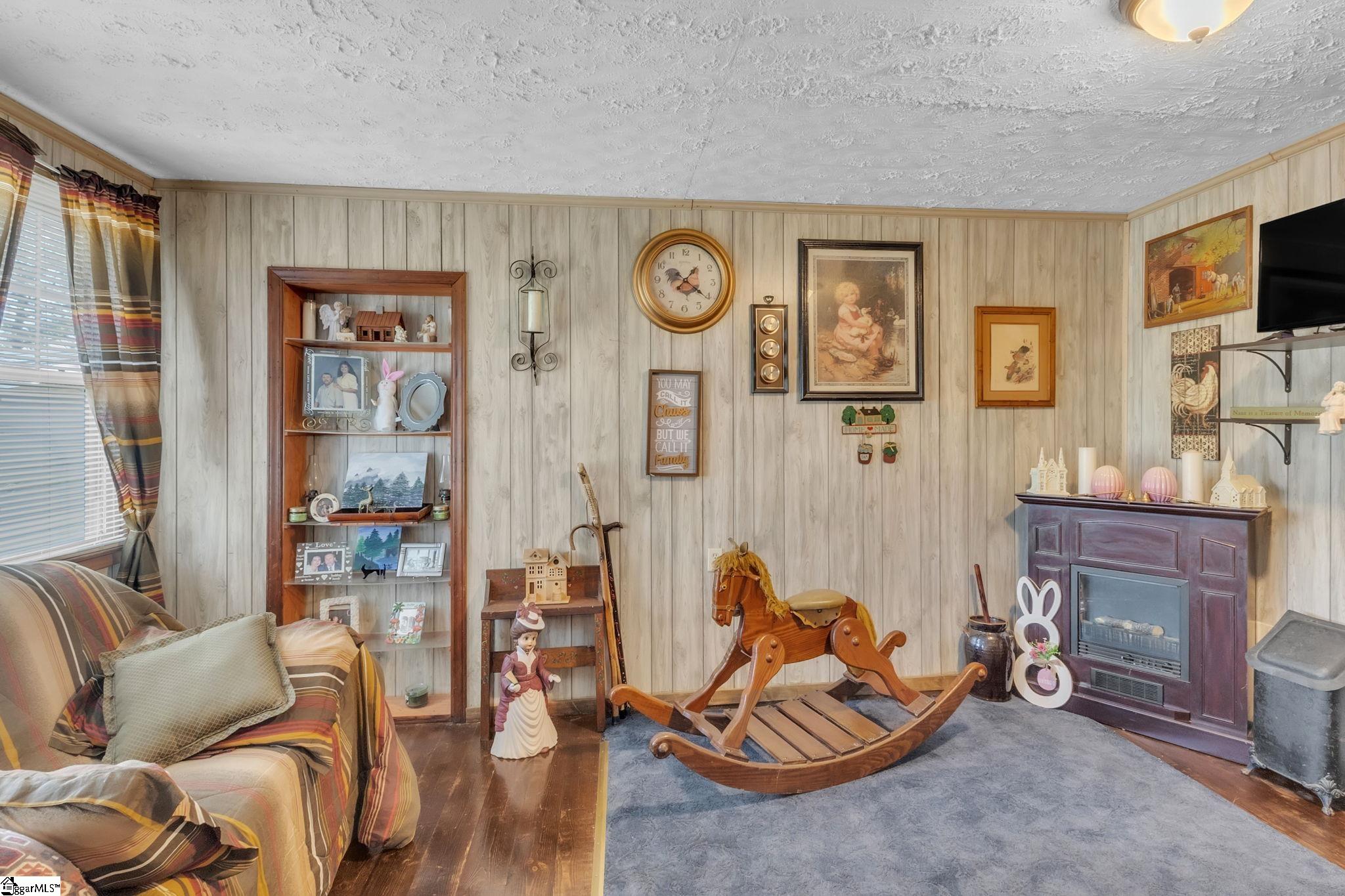 158 Lee Carey Road Laurens, SC 29360 - Photo 8 of 25