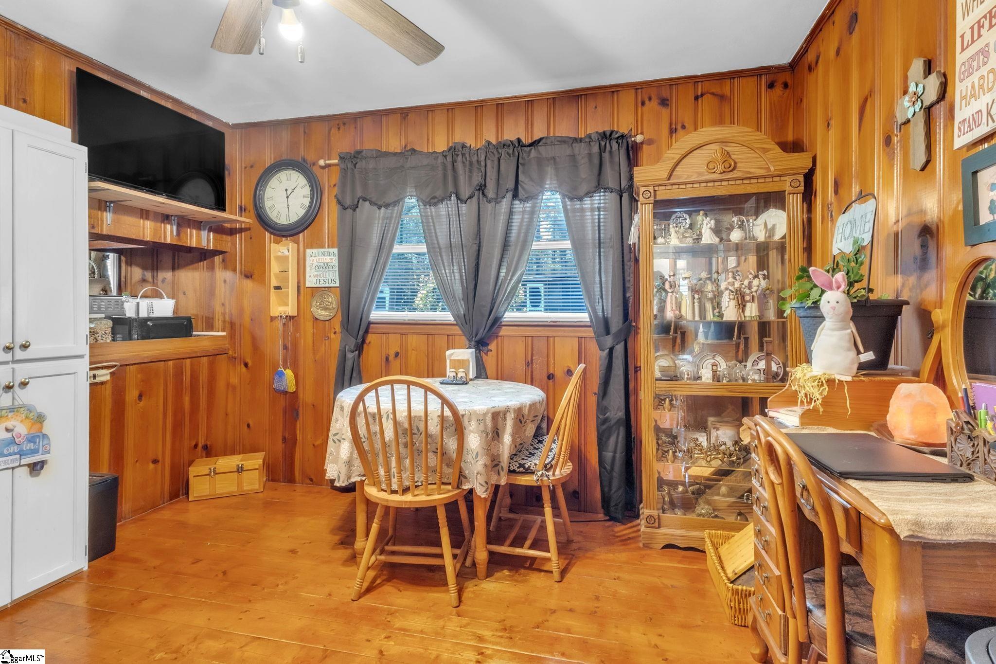 158 Lee Carey Road Laurens, SC 29360 - Photo 10 of 25