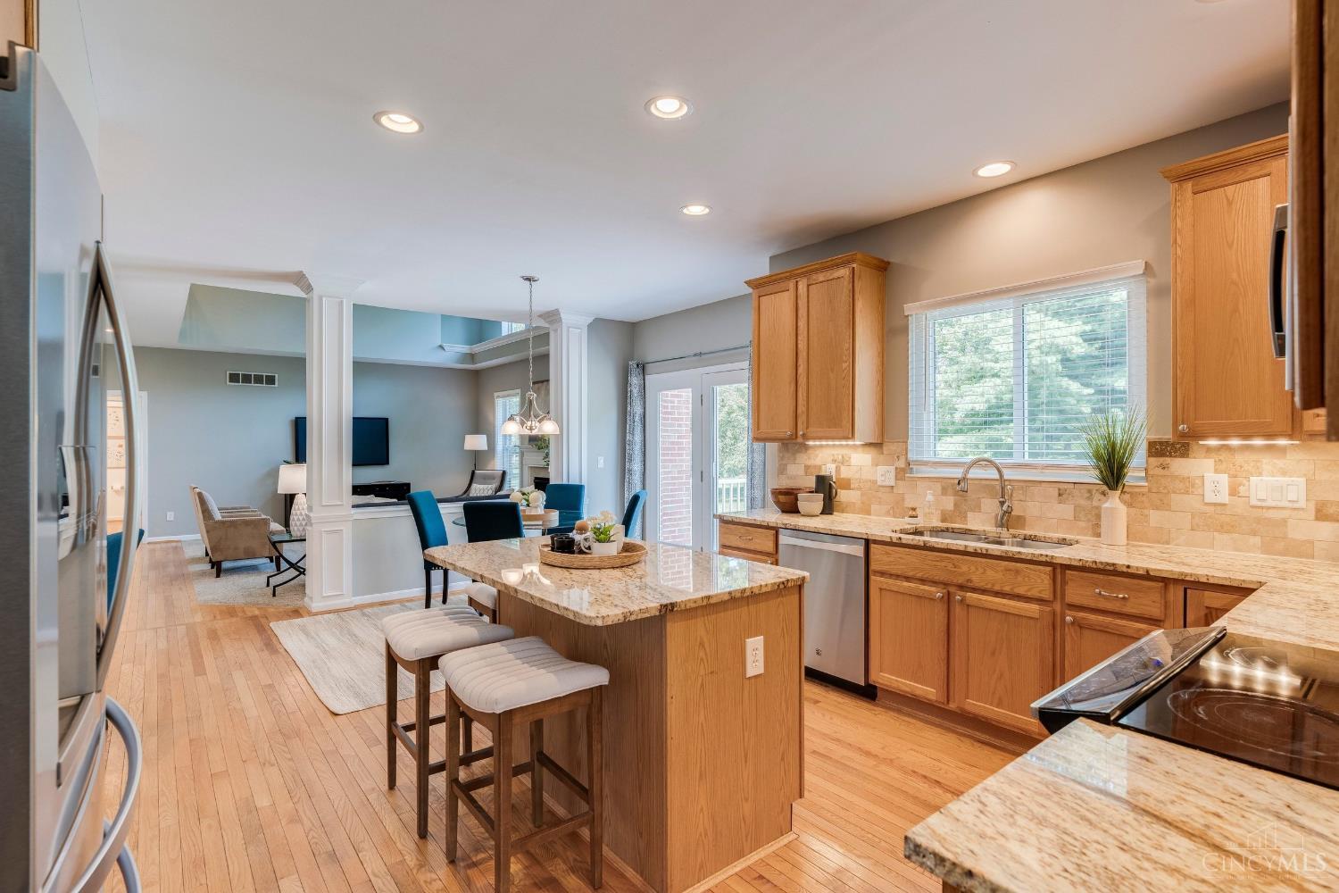 5038 Midfield Road Cincinnati, OH 45244 - Photo 19 of 55