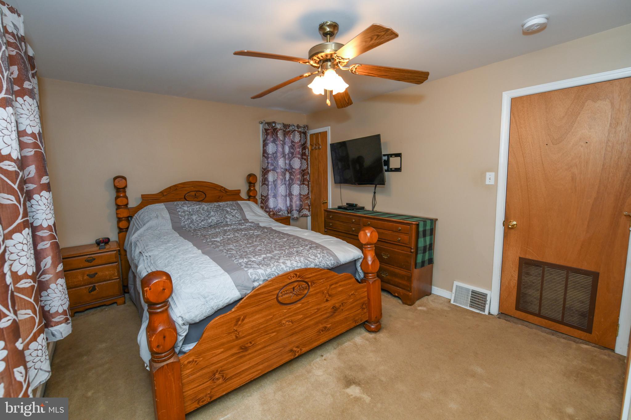 3301 Decatur Street Philadelphia, PA 19136 - Photo 12 of 32 Gallery Image 12