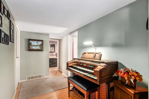 $199,900 | 1021 1st Street, Bangor, MI 49013