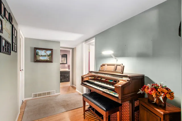 $204,000 | 1021 1st Street, Bangor, MI 49013