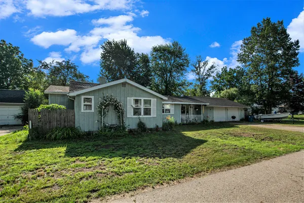 $199,900 | 1021 1st Street, Bangor, MI 49013