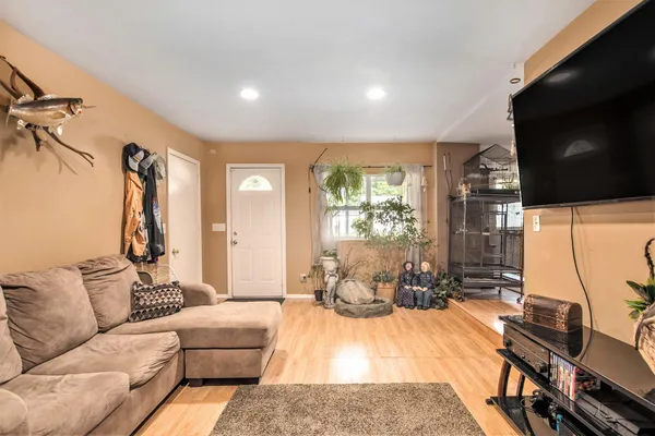 $199,900 | 1021 1st Street, Bangor, MI 49013